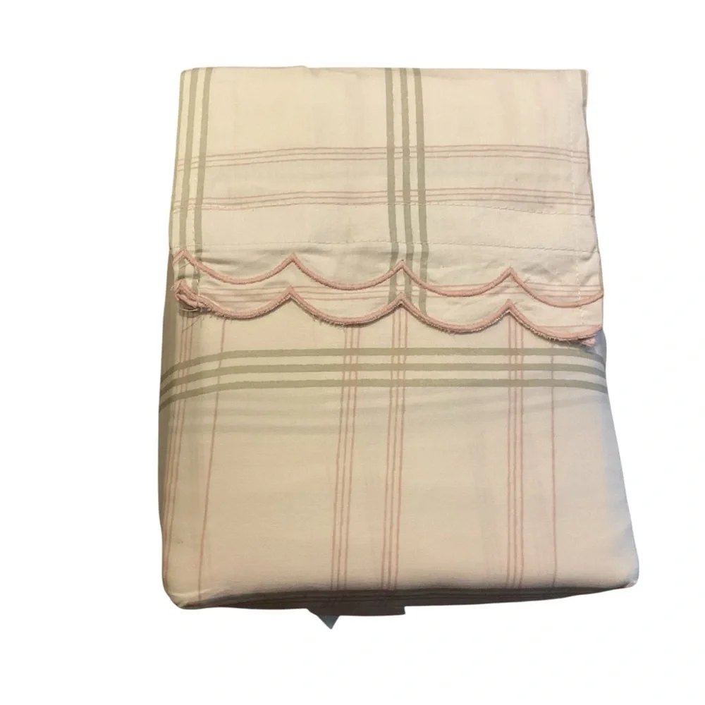 Twin XL 300 Thread Count Scalloped Plaid Sheet Set Cream/Green - Studio McGee